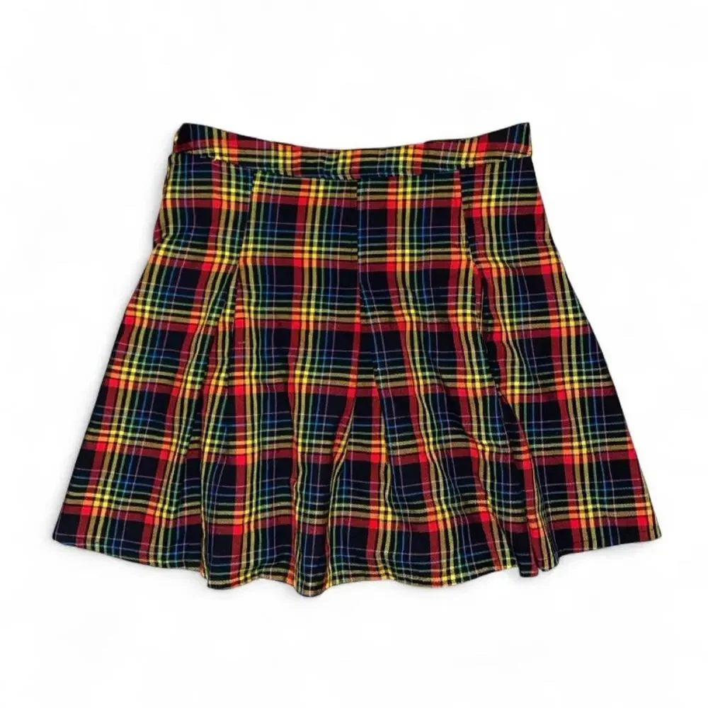 Hot Topic rainbow plaid pleated mini skirt with buckle details, size M